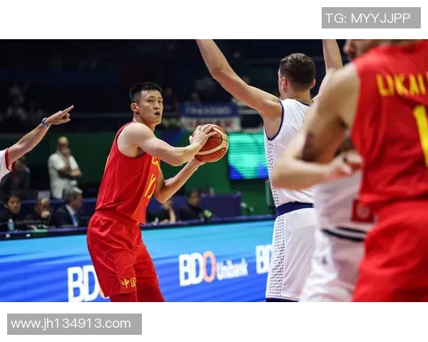 男篮蓝队迎战塞尔维亚强强对决引发球迷热议与期待